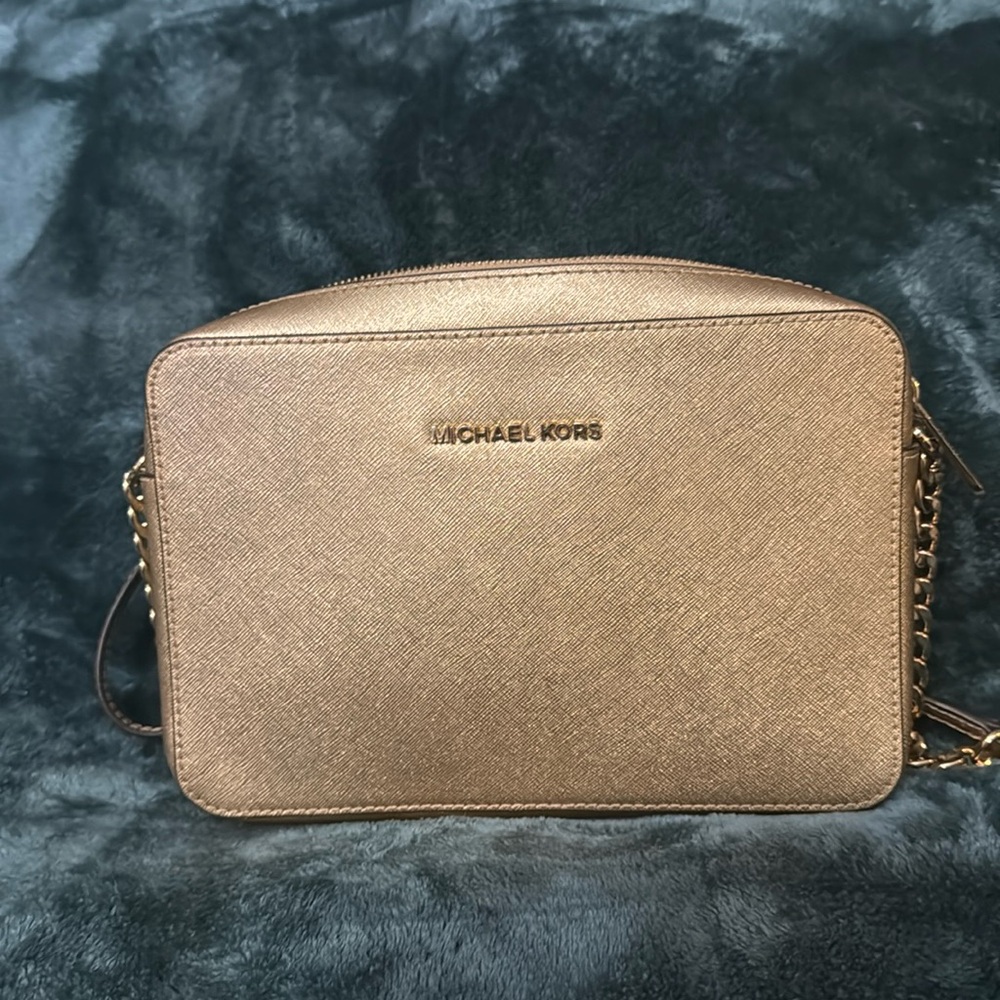 NWOT Micheal Kors Hand Bag Cross body